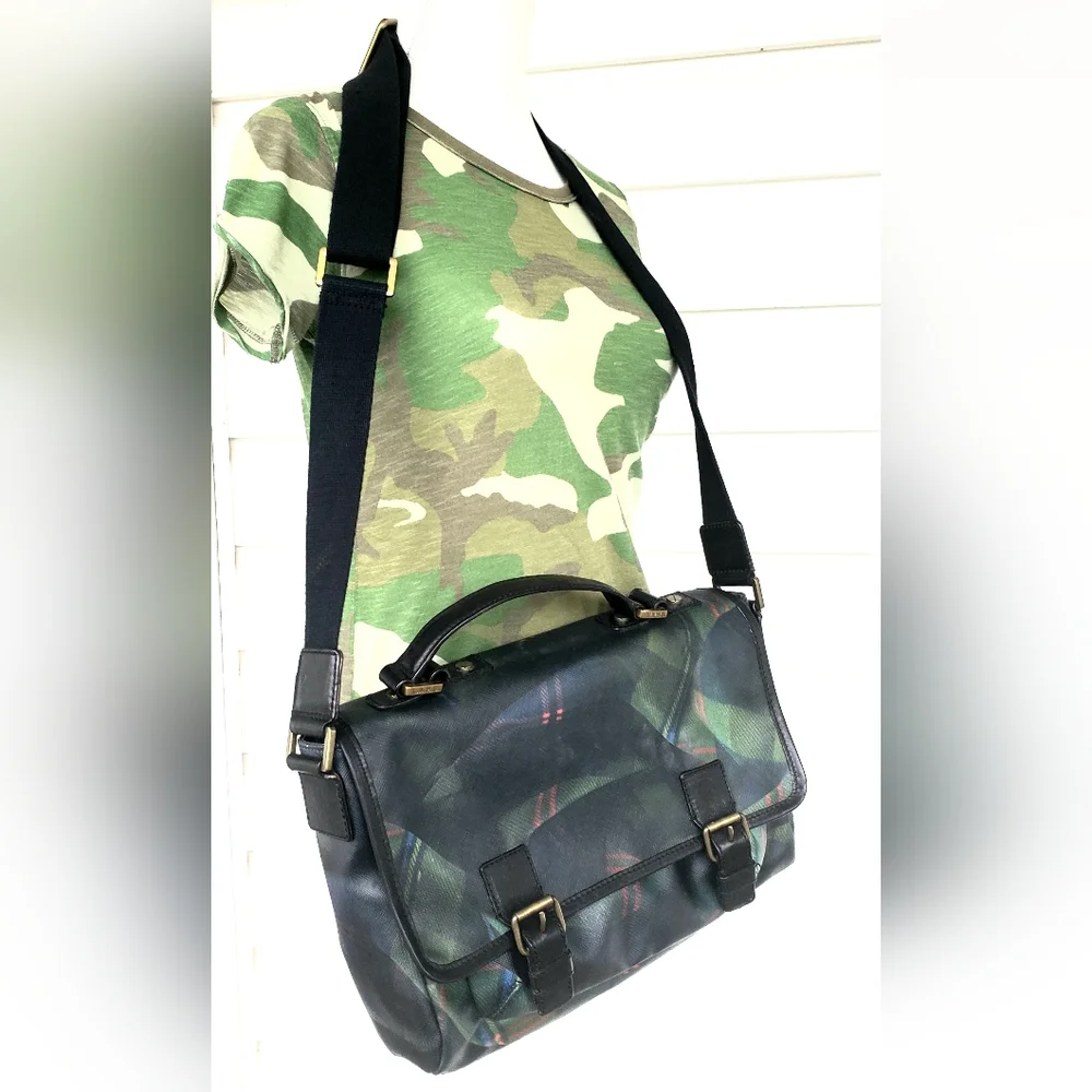 L.A.M.B. Gwen Stefani Vintage Messenger Bag!! - Picture 2 of 15